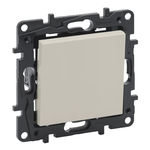 Legrand 768400 Raventi Krem Anahtar