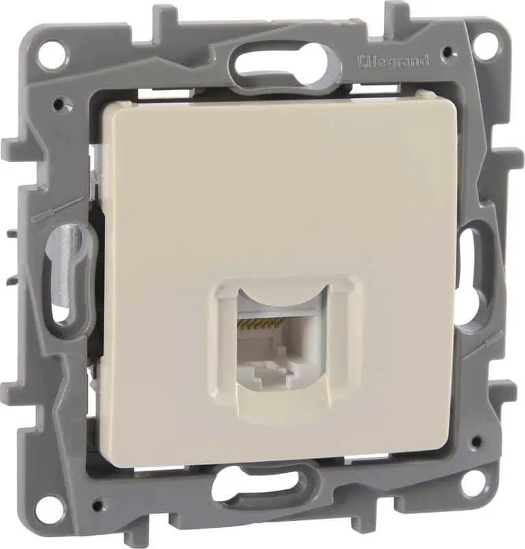 Legrand 768438 Raventi Krem RJ45 CAT5 Utp Data Prizi Legrand 768438 Raventi Krem RJ45 CAT5 Utp Data Prizi