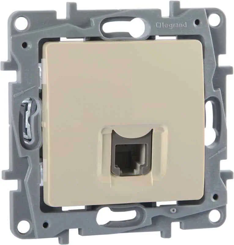 Legrand 768439 Raventi Krem RJ45 CAT6 Utp Data Prizi Legrand 768439 Raventi Krem RJ45 CAT6 Utp Data Prizi