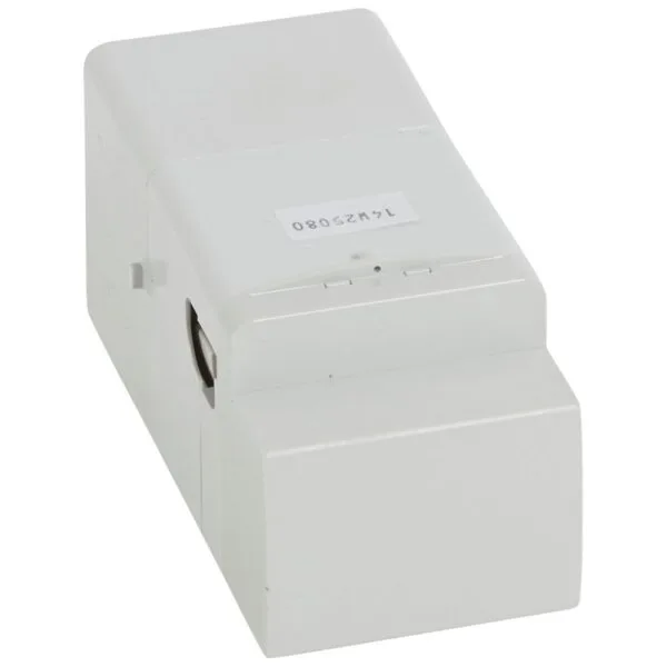 Legrand 421059 Dpx³ 160 ve 250 SERISI Soketli ve Çekmeceli Tip Kompaktlar için Enversör Kaide