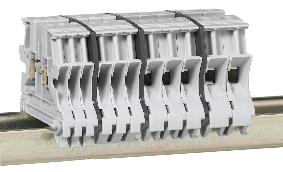 Legrand 037160 Viking3 1giriş/1çıkış vida bağlantı adım 5mm Gri Anma kesit 2.5mm²