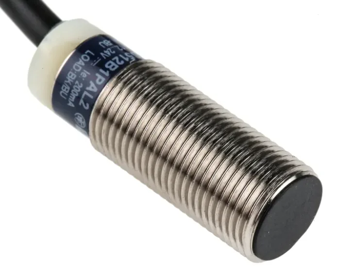 XS512B1PAL2 Telemecanique SENSORS XS5-12B1PAL2 12/24VDC 2M Kablolu Endüktif Sensör