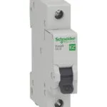 Schneider EZ9F43104 EASY9 SERISI C Tipi 1X4A Otomatik Sigorta
