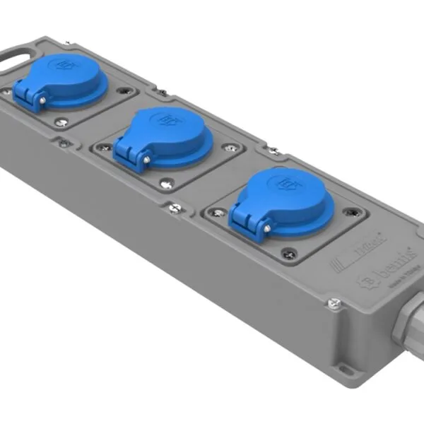 Bemis 1/16A. 220V. 3 Ad. IP44