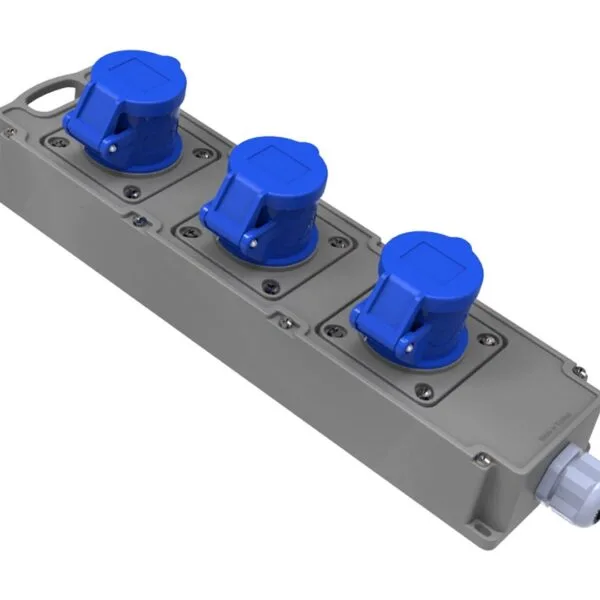 Bemis 3/16A. 220V. 3 Ad. IP44