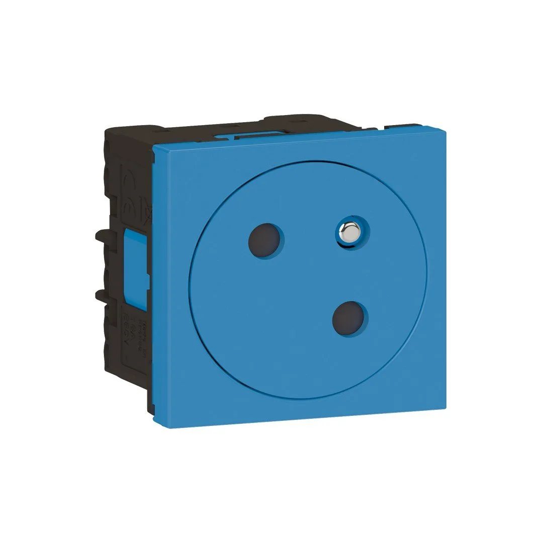 Legrand 077191L Düz Yüzey UPS Priz, 45°, Ç.k, Otomatik , 16A, 250V~, 2M, Mavi