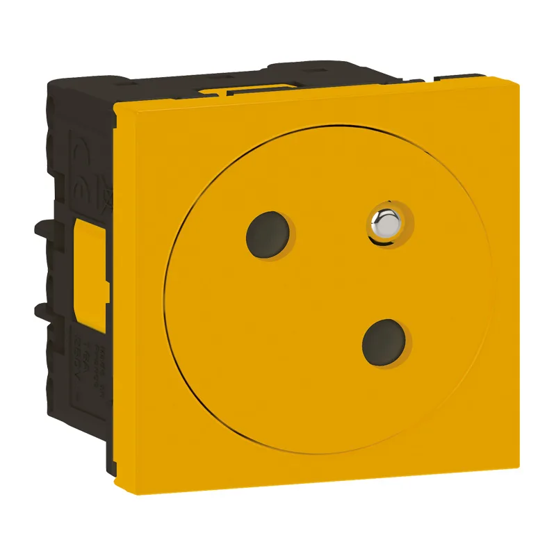 Legrand 077196L Düz Yüzey UPS Priz, 45°, Ç.k, Otomatik , 16A, 250V~, 2M, Sarı