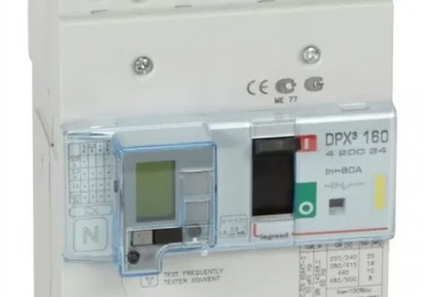 Legrand 422034 Dpx³630 TM 4P 320A 70KA — Kompakt Şalterler