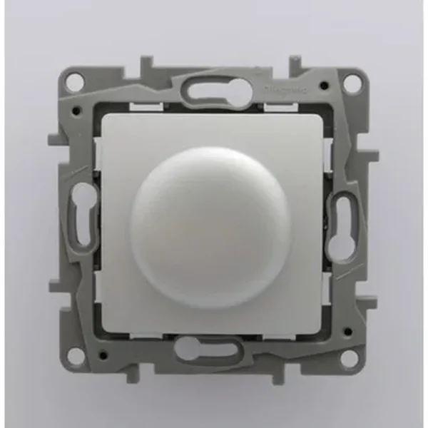 Legrand 423674 Dpx³ 125 Hp Tm+rcd 40A 4P 50KA — Devre Kesiciler