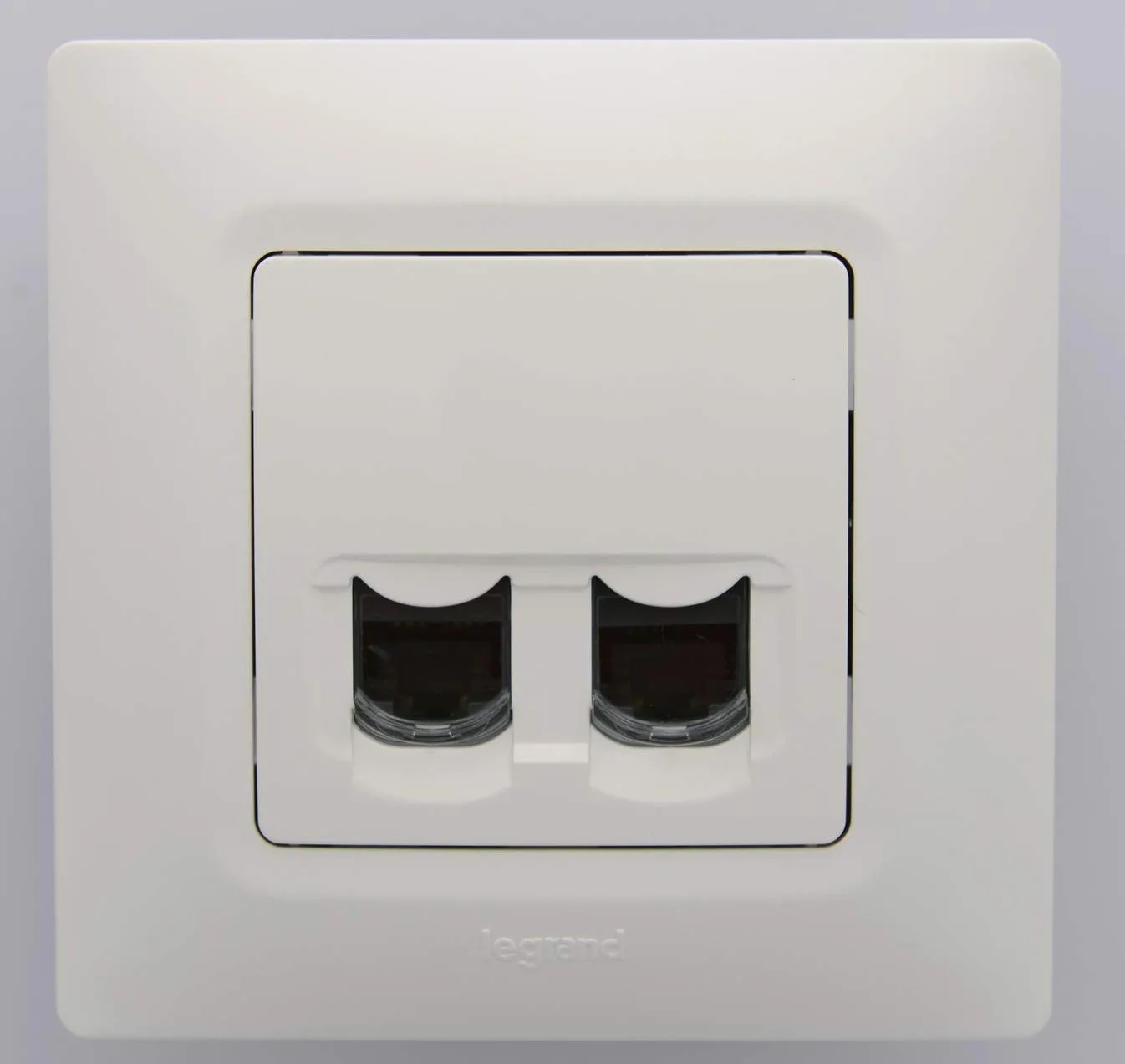 Legrand 767140 Salbei serisi beyaz 2 çıkışlı RJ45 cat6 UTP data prizi