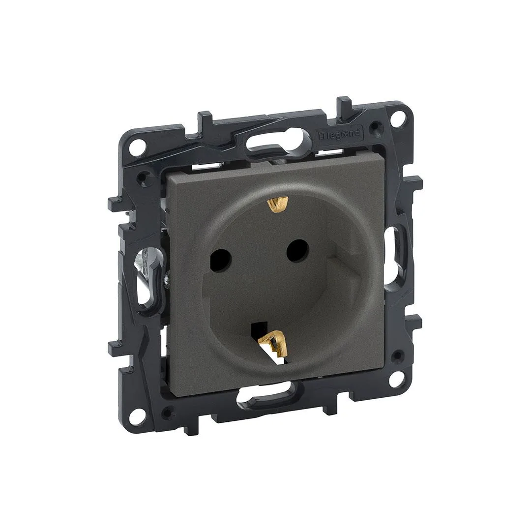 Legrand 768815 Raventi C. Kor.topr Priz,tıtanyum