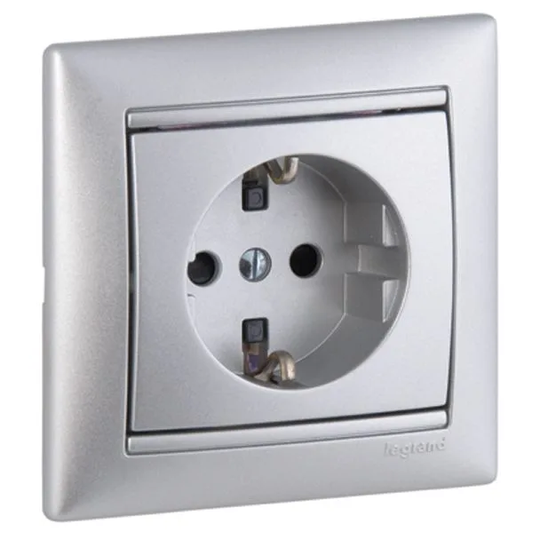 Legrand 770121 Valena Çocuk korumalı topraklı priz 10/16 A - 250V AC Alüminyum